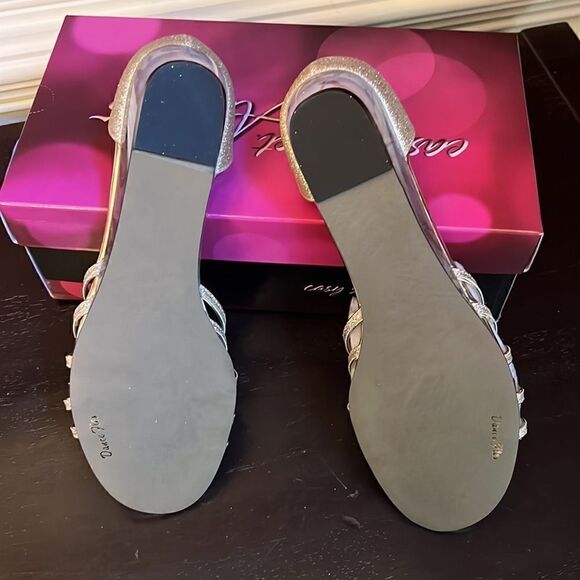 Easy Street Tarrah Wedge Sandals Gold/Glitter Size 8.5 Narrow - Picture 4 of 5